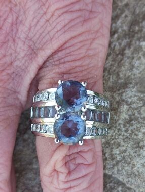 Stunner!Tanzanite,cz.,925 solid sterling,ringl